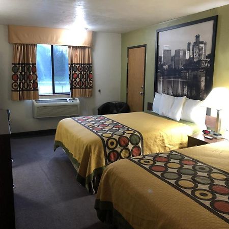 Hotel Super 8 By Wyndham Salem Esterno foto