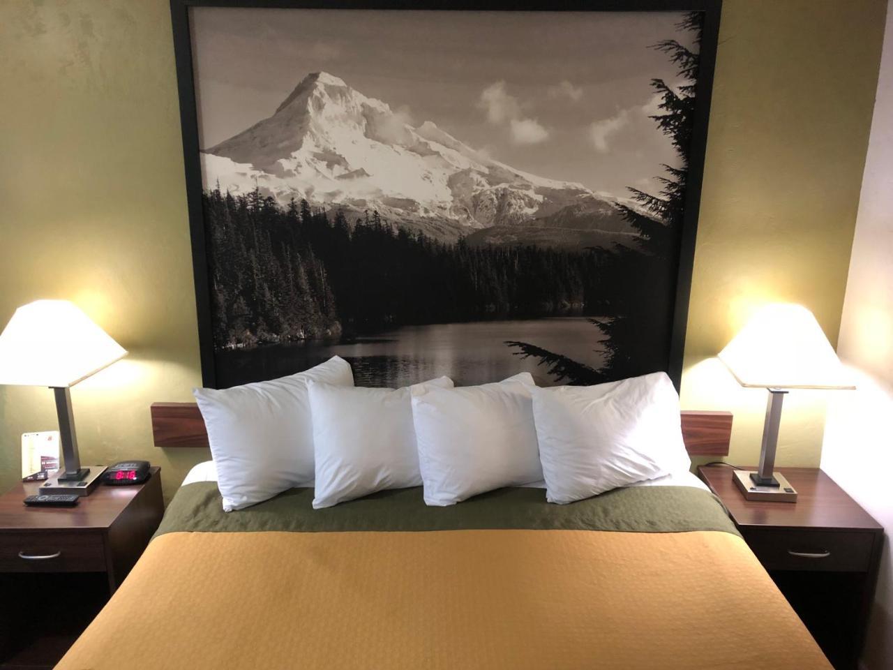 Hotel Super 8 By Wyndham Salem Esterno foto